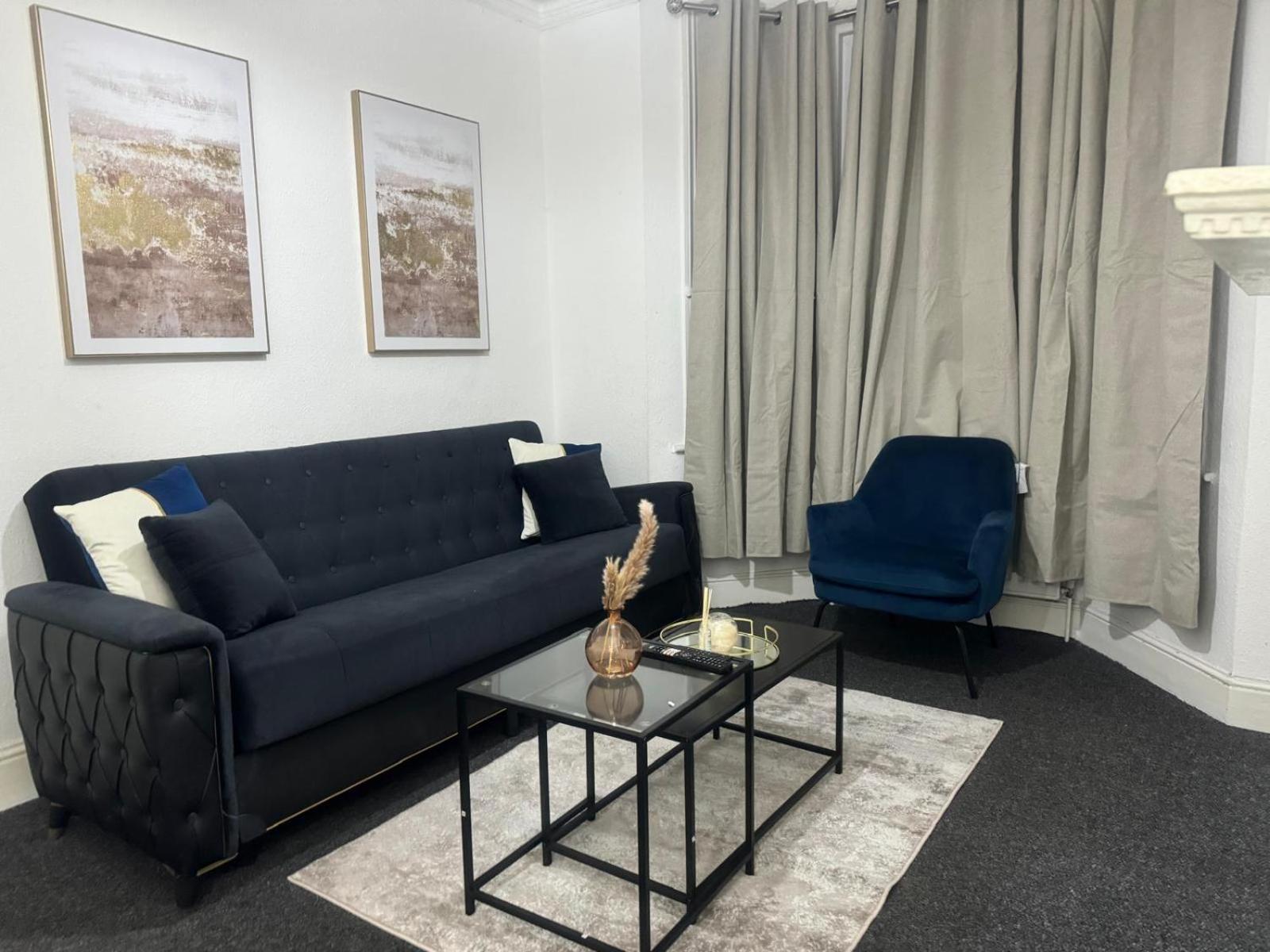 House By Araminta Houslow Appartement Hounslow Buitenkant foto